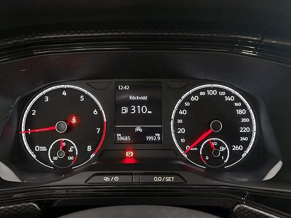 Volkswagen T-Cross 10 of 16