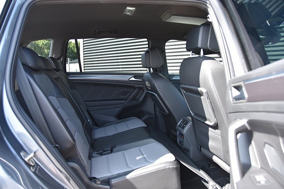Volkswagen Tiguan Allspace 12 of 22