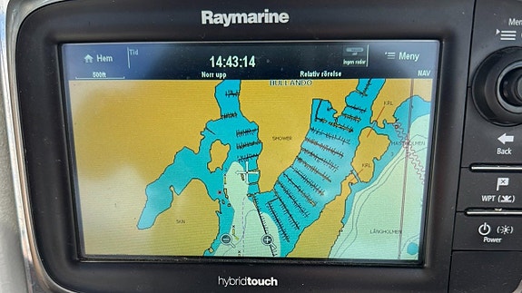 Nimbus 250 R -2003. Volvo Penta 5,7 GXI 320 HK -2003. Mycket 20 of 24