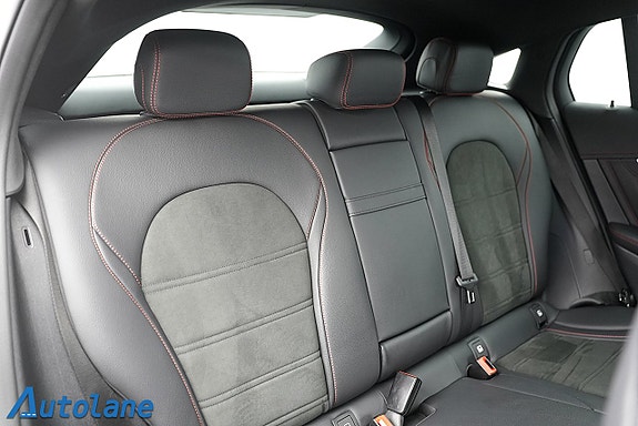 Mercedes-Benz GLC300 e 20 of 27