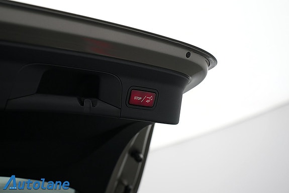Mercedes-Benz GLC300 e 26 of 27