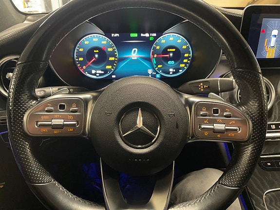 Mercedes-Benz GLC300 de 12 of 21