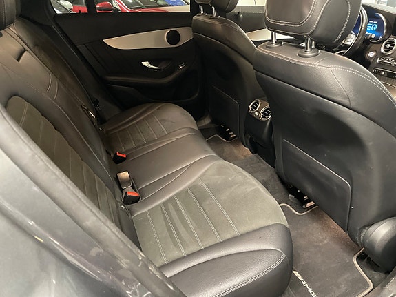Mercedes-Benz GLC300 de 10 of 21