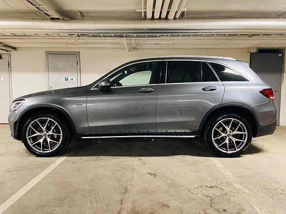 Mercedes-Benz GLC300 de 2 of 21