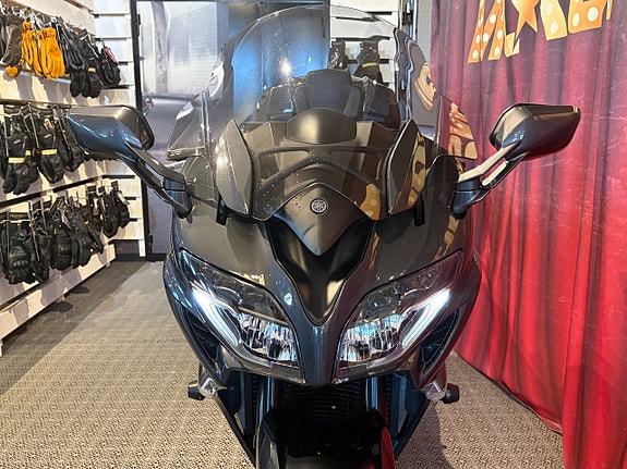 Yamaha FJR1300AE 6 of 20
