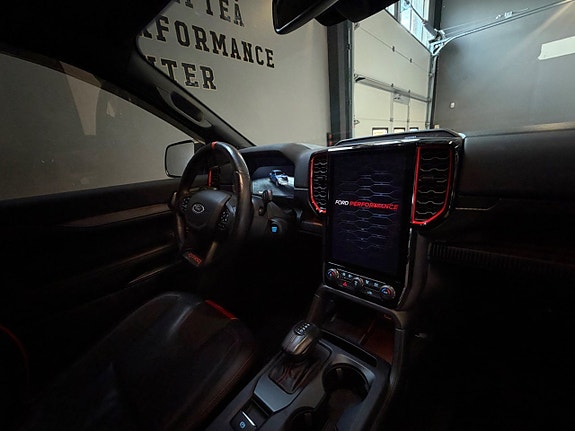 Ford Ranger Raptor 12 of 19