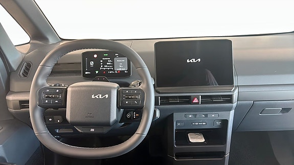 Kia PV5 4 of 12
