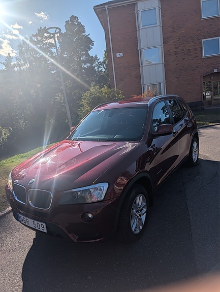 BMW X3 2 of 7