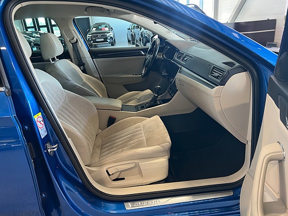 Skoda Superb 10 of 25
