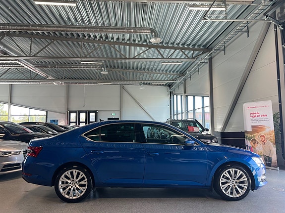Skoda Superb 2 of 25