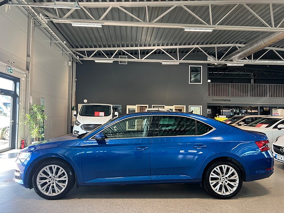 Skoda Superb 7 of 25