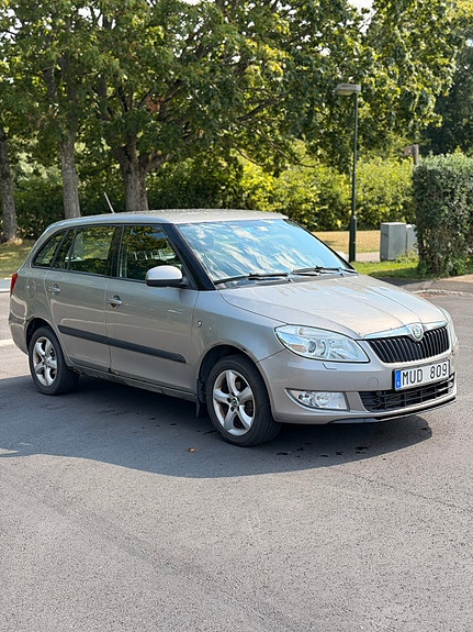 Skoda Fabia 3 of 8