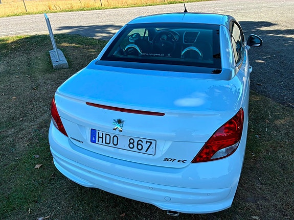 Peugeot 207 CC 4 of 8
