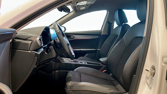 Cupra Formentor 8 of 12