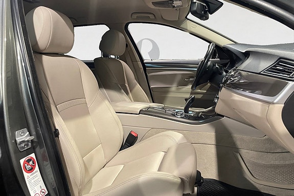 BMW 520d 15 of 17