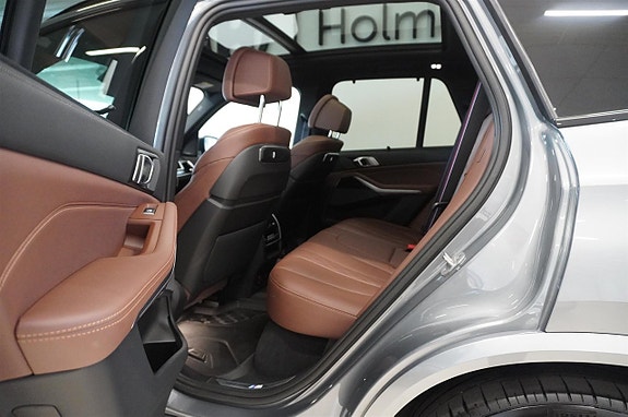 BMW X5 9 of 12