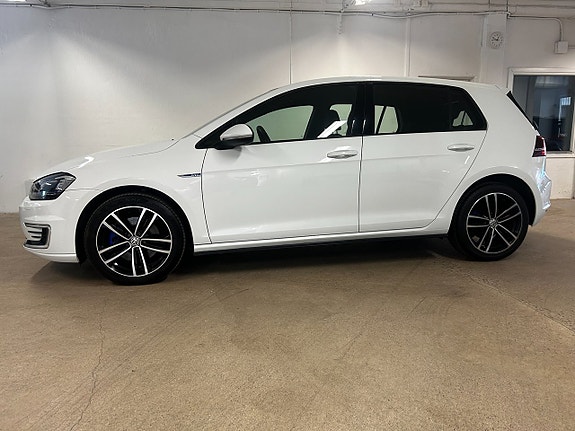 Volkswagen Golf I 2 of 21