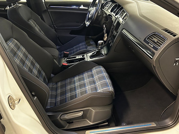 Volkswagen Golf I 12 of 21