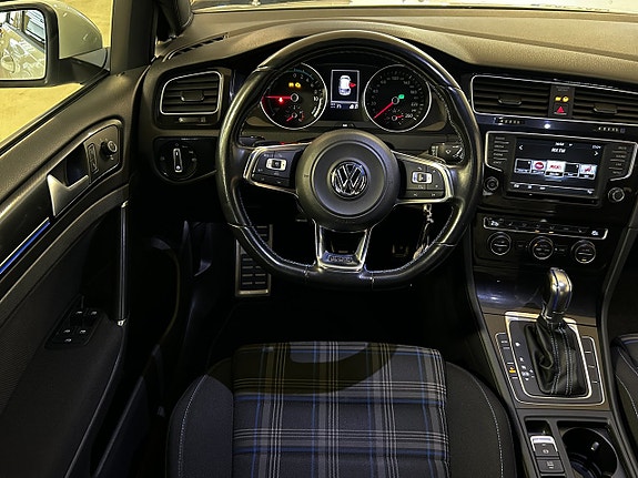 Volkswagen Golf I 14 of 21