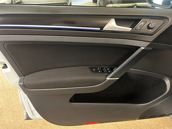 Volkswagen Golf I 9 of 21