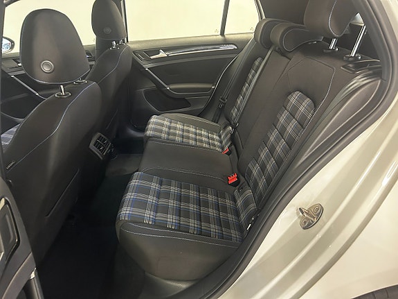 Volkswagen Golf I 11 of 21