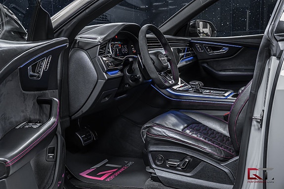 Audi RS Q8 9 of 23