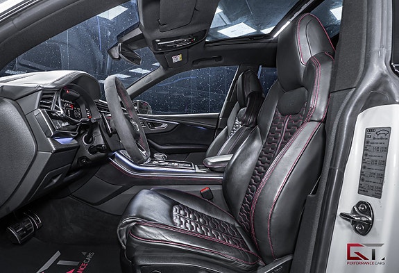 Audi RS Q8 15 of 23