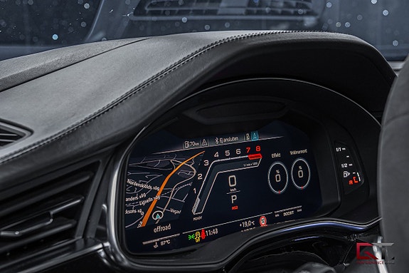 Audi RS Q8 12 of 23