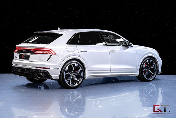 Audi RS Q8 8 of 23