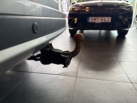 Toyota RAV4 13 of 18