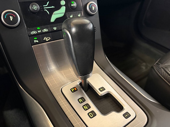 Volvo XC70 16 of 20