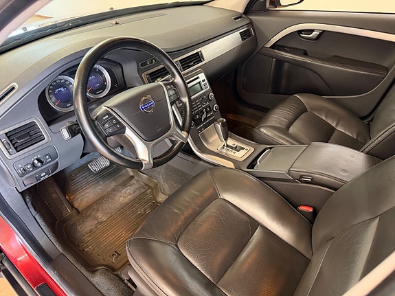 Volvo XC70 11 of 20