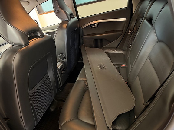 Volvo XC70 12 of 20