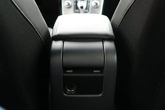 Volvo V60 8 of 19