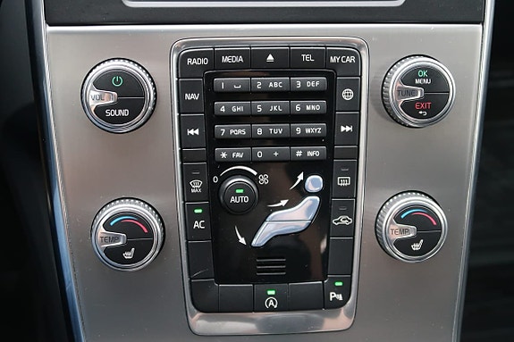 Volvo V60 16 of 19