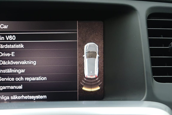 Volvo V60 17 of 19