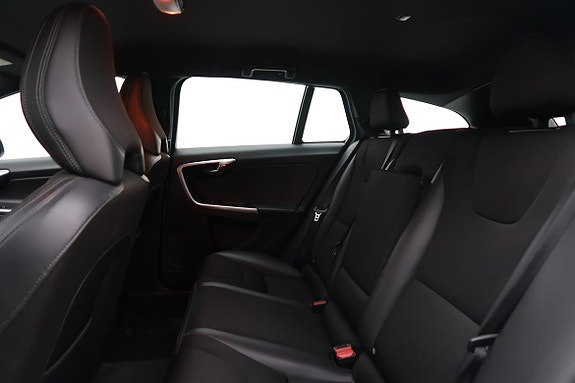 Volvo V60 5 of 19
