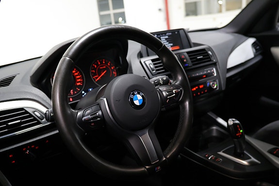 BMW 116i 16 of 23