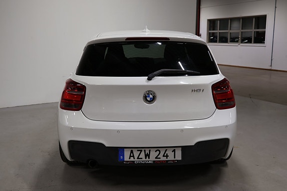 BMW 116i 9 of 23