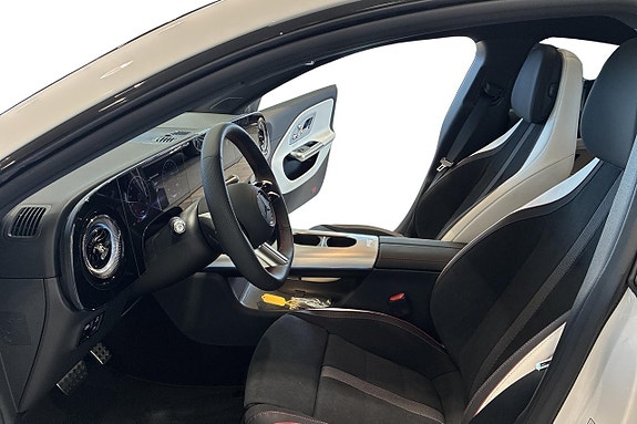 Mercedes-Benz CLA250+ 10 of 18