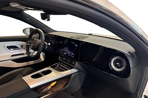 Mercedes-Benz CLA250+ 14 of 18