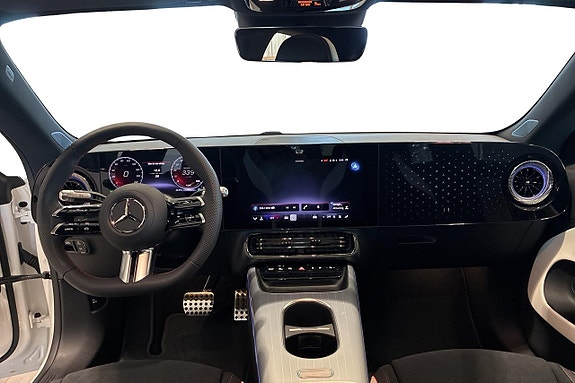 Mercedes-Benz CLA250+ 12 of 18