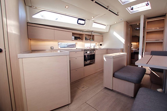 Beneteau Oceanis 46.1 First Line | 2023 10 of 12