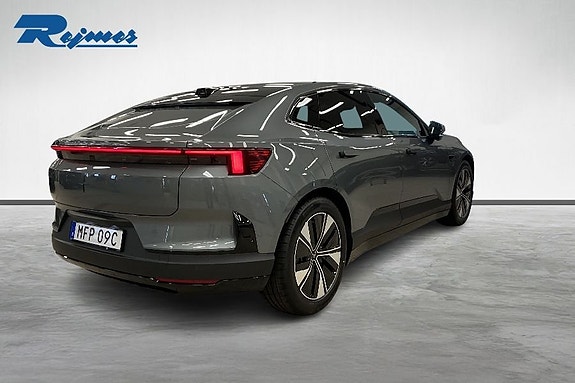 Polestar 4 17 of 18