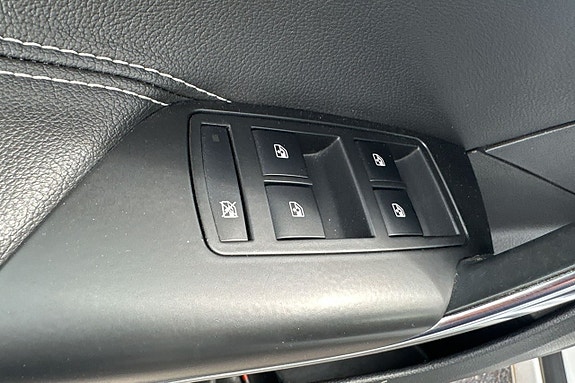 Opel Insignia 24 of 30
