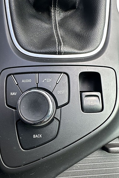 Opel Insignia 30 of 30