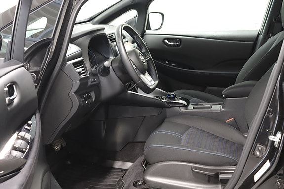 Nissan Leaf 10 of 23