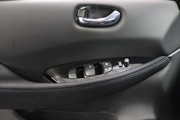 Nissan Leaf 19 of 23