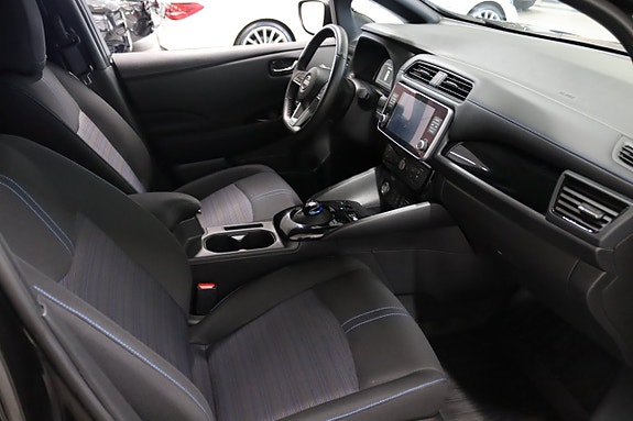 Nissan Leaf 22 of 23