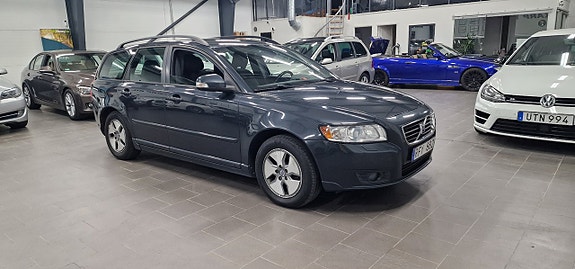 Volvo V50 3 of 20